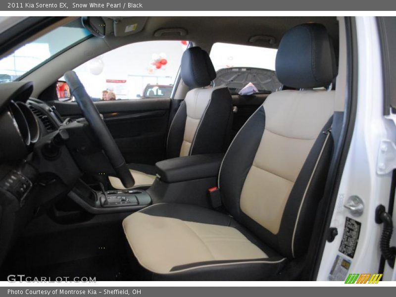 Snow White Pearl / Black 2011 Kia Sorento EX