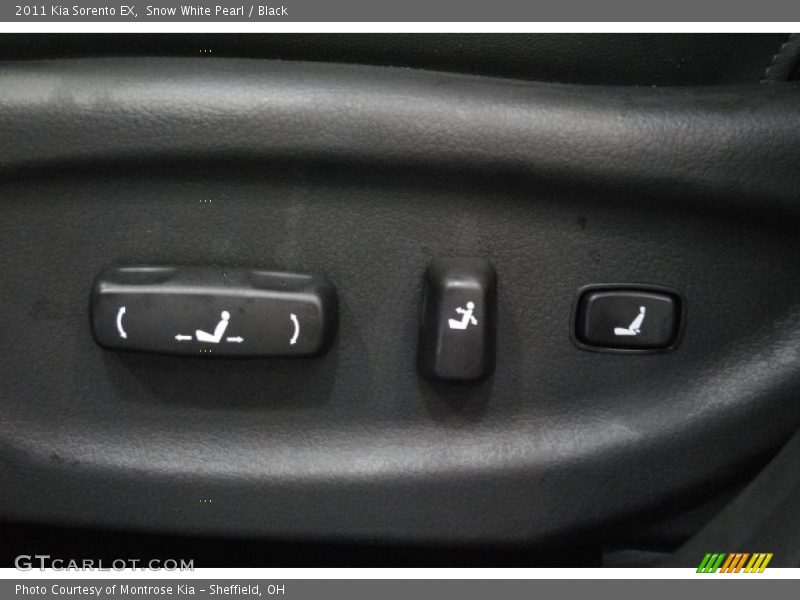 Snow White Pearl / Black 2011 Kia Sorento EX