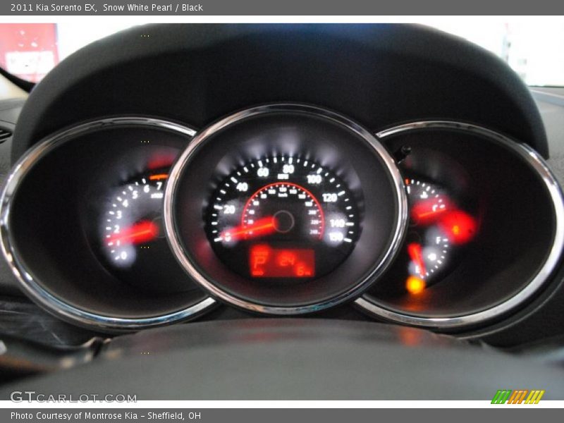 Snow White Pearl / Black 2011 Kia Sorento EX