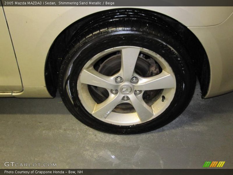 Shimmering Sand Metallic / Beige 2005 Mazda MAZDA3 i Sedan