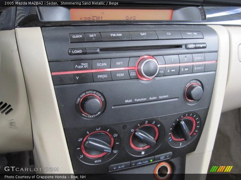 Shimmering Sand Metallic / Beige 2005 Mazda MAZDA3 i Sedan