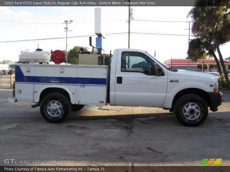 Oxford White / Medium Flint Grey 2003 Ford F250 Super Duty XL Regular Cab 4x4 Utility