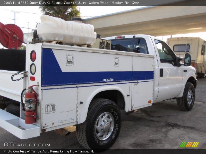 Oxford White / Medium Flint Grey 2003 Ford F250 Super Duty XL Regular Cab 4x4 Utility