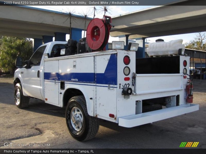 Oxford White / Medium Flint Grey 2003 Ford F250 Super Duty XL Regular Cab 4x4 Utility