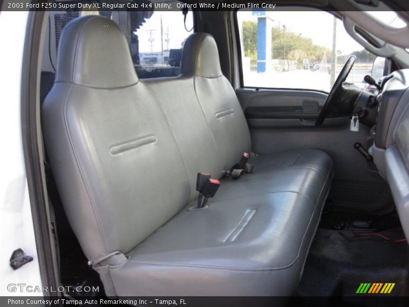 Oxford White / Medium Flint Grey 2003 Ford F250 Super Duty XL Regular Cab 4x4 Utility