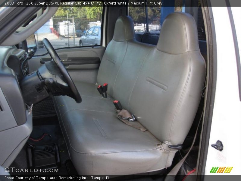 Oxford White / Medium Flint Grey 2003 Ford F250 Super Duty XL Regular Cab 4x4 Utility