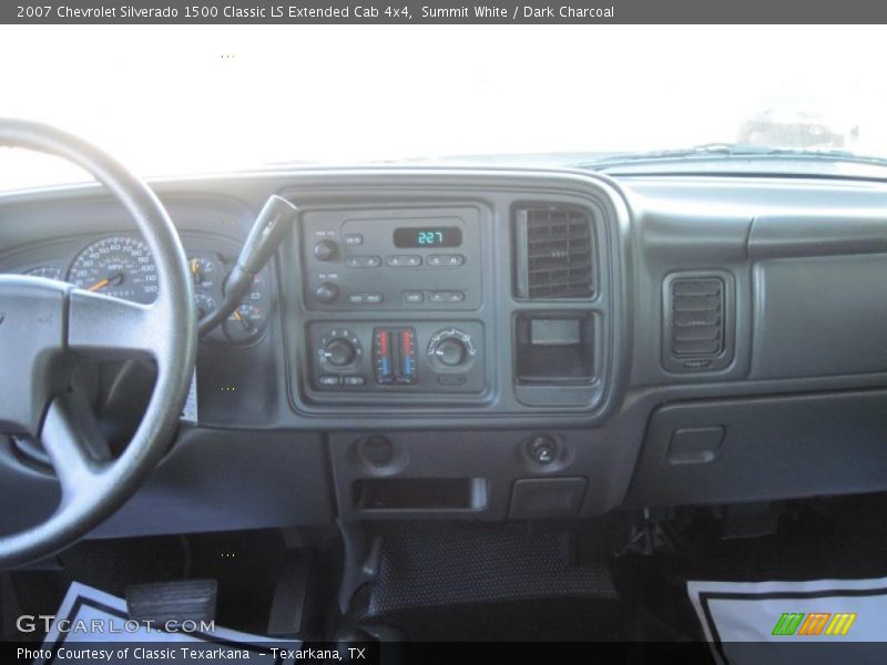 Summit White / Dark Charcoal 2007 Chevrolet Silverado 1500 Classic LS Extended Cab 4x4