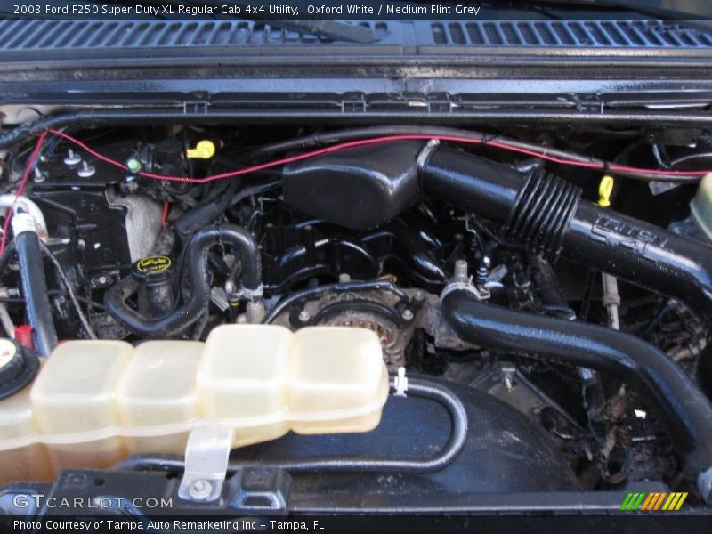 Oxford White / Medium Flint Grey 2003 Ford F250 Super Duty XL Regular Cab 4x4 Utility