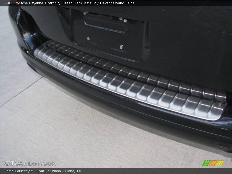 Basalt Black Metallic / Havanna/Sand Beige 2006 Porsche Cayenne Tiptronic