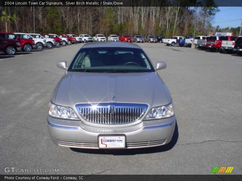 Silver Birch Metallic / Shale/Dove 2004 Lincoln Town Car Signature