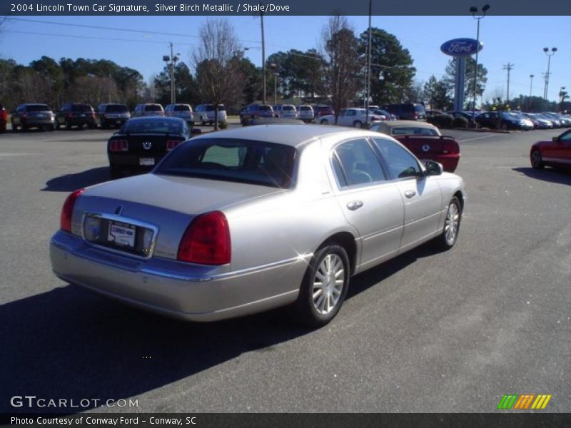 Silver Birch Metallic / Shale/Dove 2004 Lincoln Town Car Signature