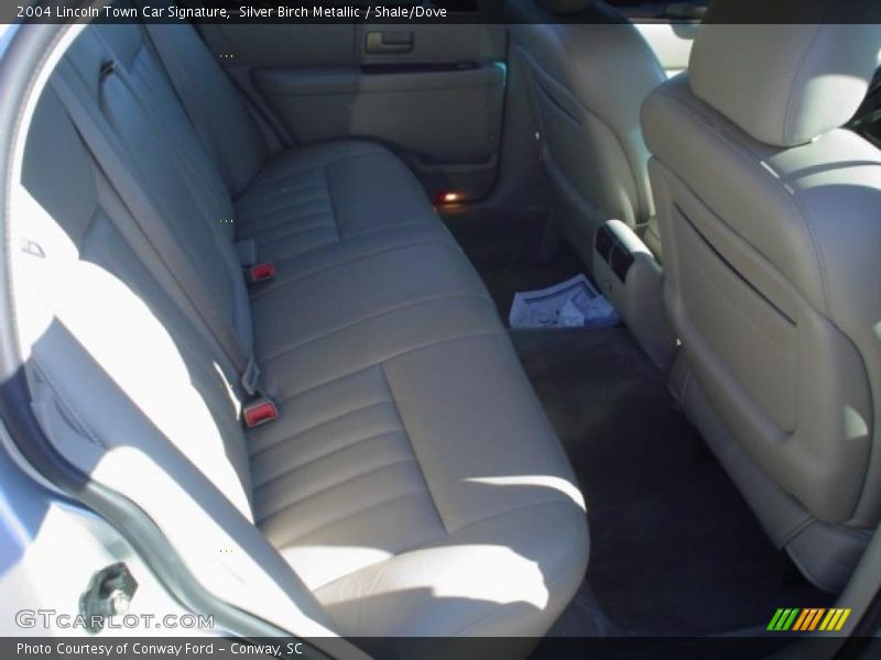 Silver Birch Metallic / Shale/Dove 2004 Lincoln Town Car Signature