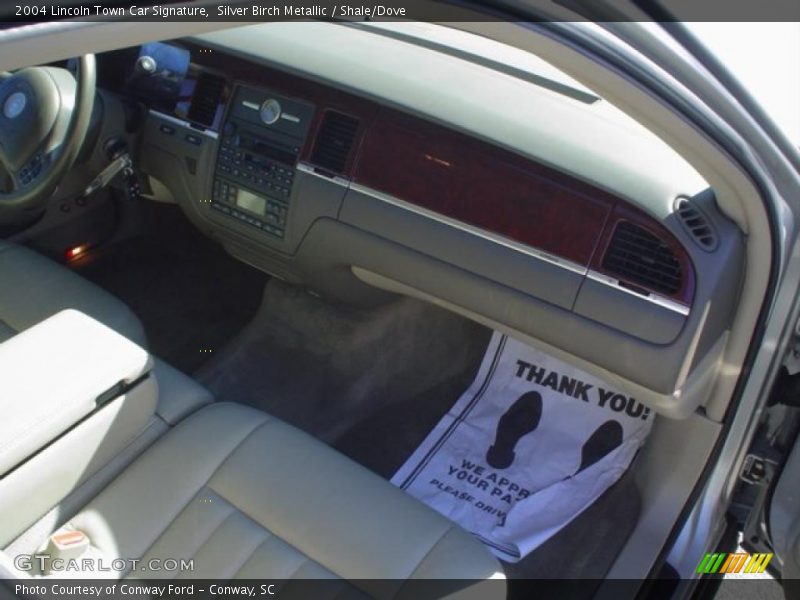 Silver Birch Metallic / Shale/Dove 2004 Lincoln Town Car Signature