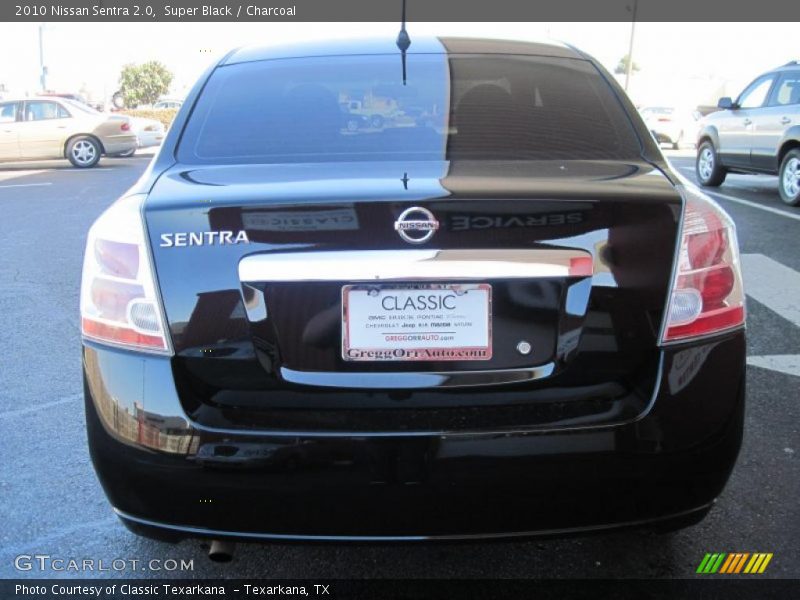 Super Black / Charcoal 2010 Nissan Sentra 2.0