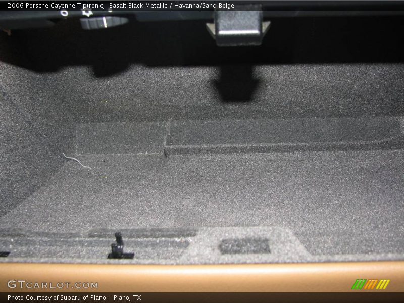 Basalt Black Metallic / Havanna/Sand Beige 2006 Porsche Cayenne Tiptronic