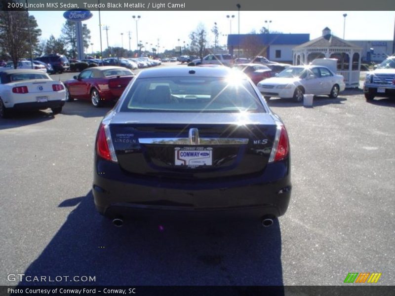 Tuxedo Black Metallic / Light Camel 2009 Lincoln MKS Sedan