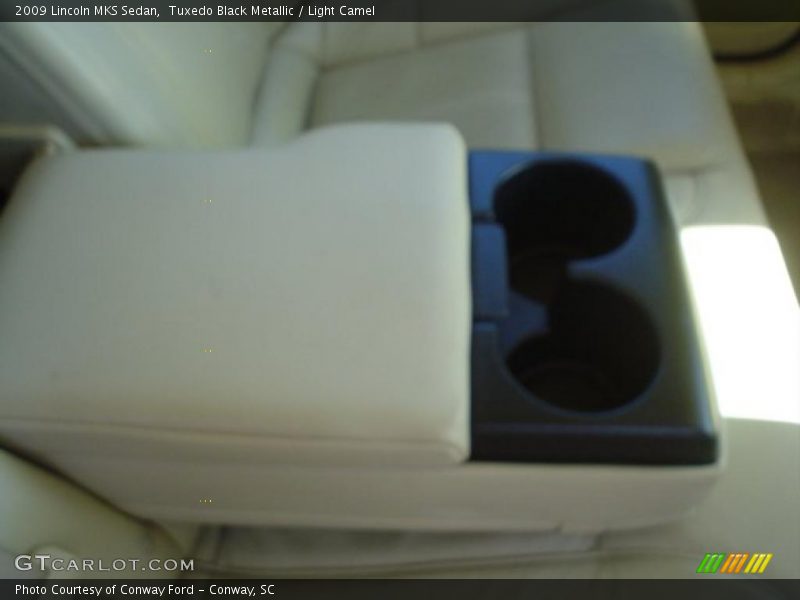Tuxedo Black Metallic / Light Camel 2009 Lincoln MKS Sedan