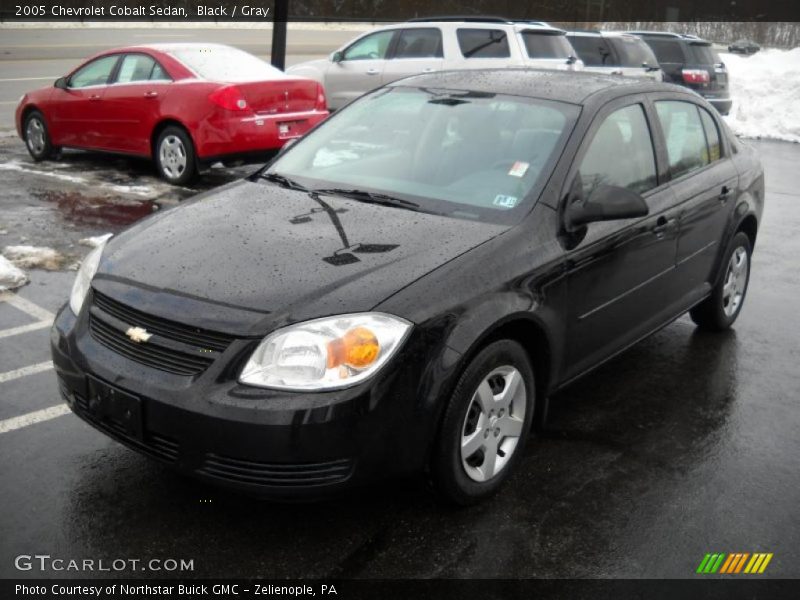 Black / Gray 2005 Chevrolet Cobalt Sedan
