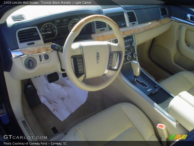 Tuxedo Black Metallic / Light Camel 2009 Lincoln MKS Sedan