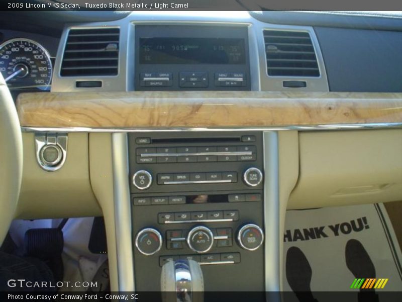 Tuxedo Black Metallic / Light Camel 2009 Lincoln MKS Sedan