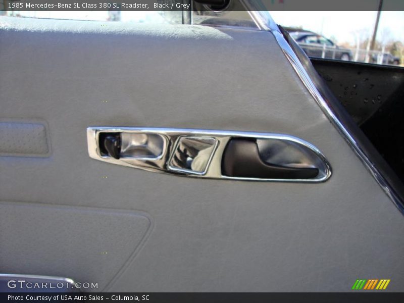 Black / Grey 1985 Mercedes-Benz SL Class 380 SL Roadster