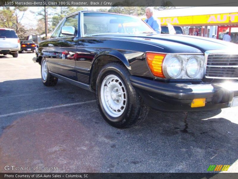 Black / Grey 1985 Mercedes-Benz SL Class 380 SL Roadster
