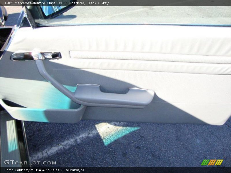 Black / Grey 1985 Mercedes-Benz SL Class 380 SL Roadster