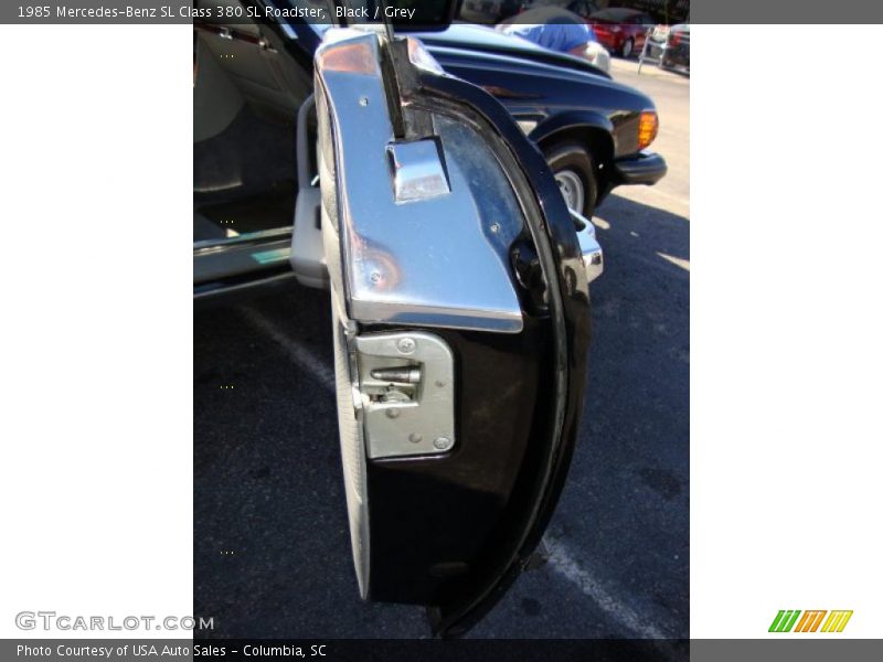 Black / Grey 1985 Mercedes-Benz SL Class 380 SL Roadster