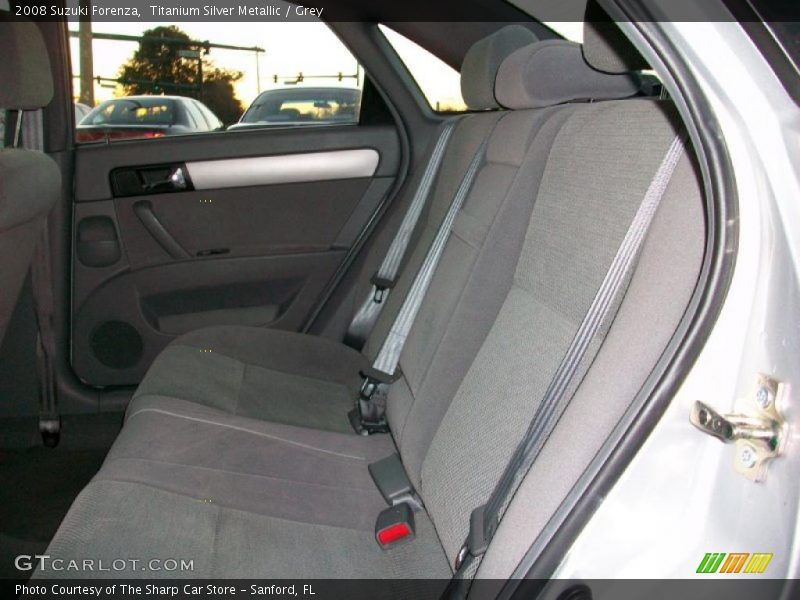 Titanium Silver Metallic / Grey 2008 Suzuki Forenza