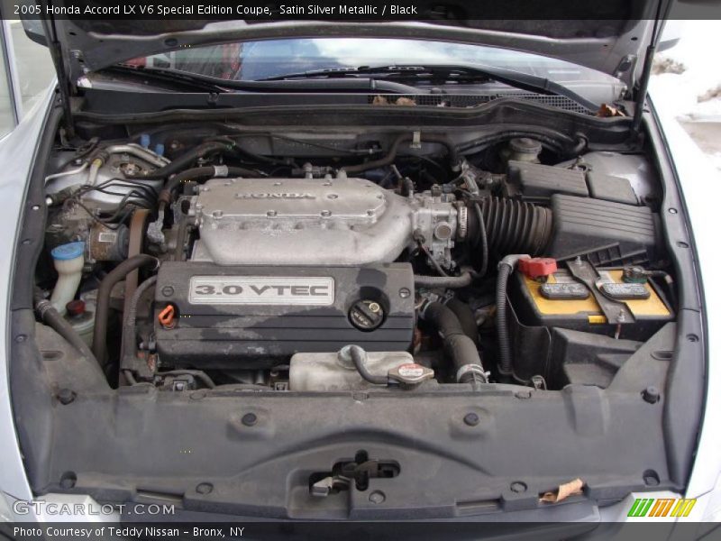 Satin Silver Metallic / Black 2005 Honda Accord LX V6 Special Edition Coupe