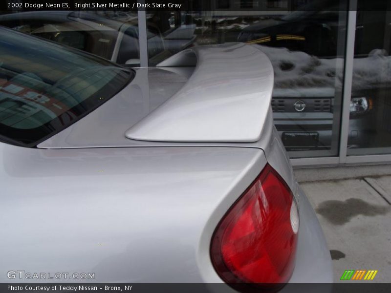 Bright Silver Metallic / Dark Slate Gray 2002 Dodge Neon ES