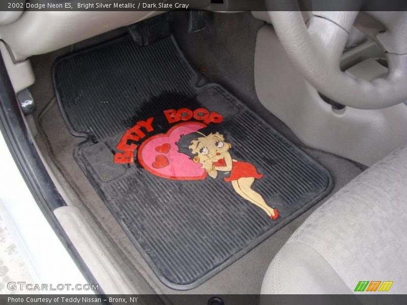 Bright Silver Metallic / Dark Slate Gray 2002 Dodge Neon ES