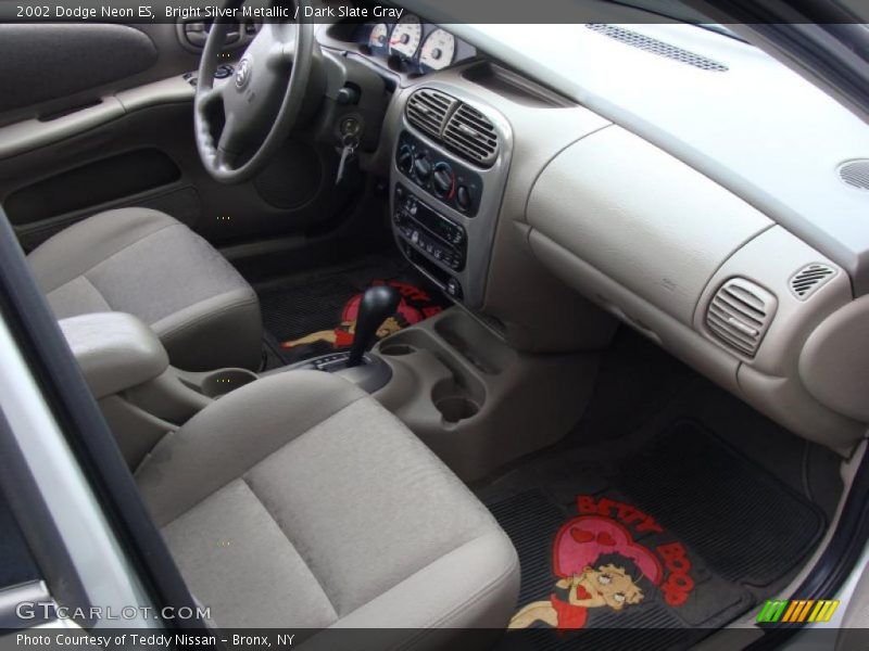 Bright Silver Metallic / Dark Slate Gray 2002 Dodge Neon ES