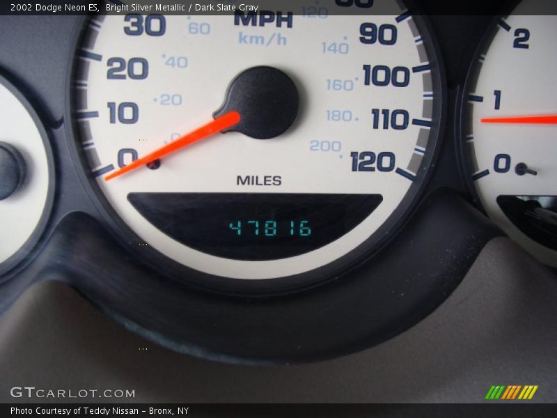 Bright Silver Metallic / Dark Slate Gray 2002 Dodge Neon ES