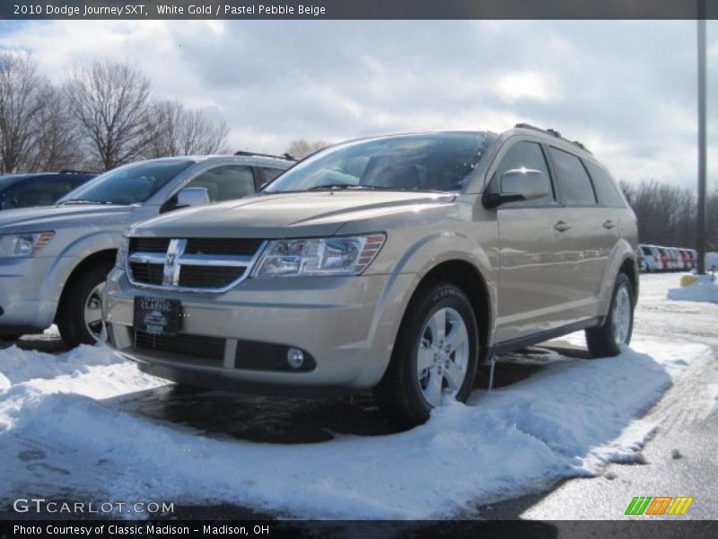 White Gold / Pastel Pebble Beige 2010 Dodge Journey SXT