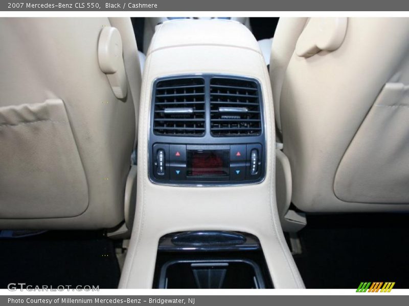 Black / Cashmere 2007 Mercedes-Benz CLS 550