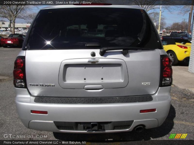 Silver Ice Metallic / Ebony 2009 Chevrolet TrailBlazer SS AWD