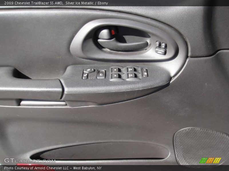 Silver Ice Metallic / Ebony 2009 Chevrolet TrailBlazer SS AWD