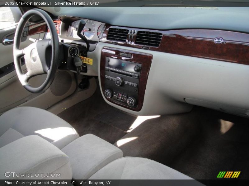 Silver Ice Metallic / Gray 2009 Chevrolet Impala LT