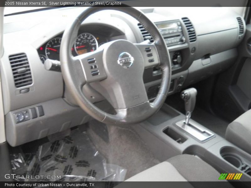 Silver Lightning Metallic / Steel/Graphite 2005 Nissan Xterra SE