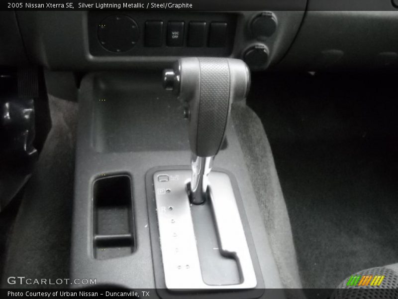 Silver Lightning Metallic / Steel/Graphite 2005 Nissan Xterra SE