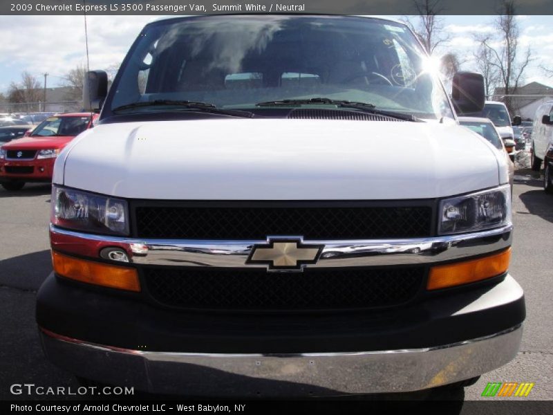 Summit White / Neutral 2009 Chevrolet Express LS 3500 Passenger Van