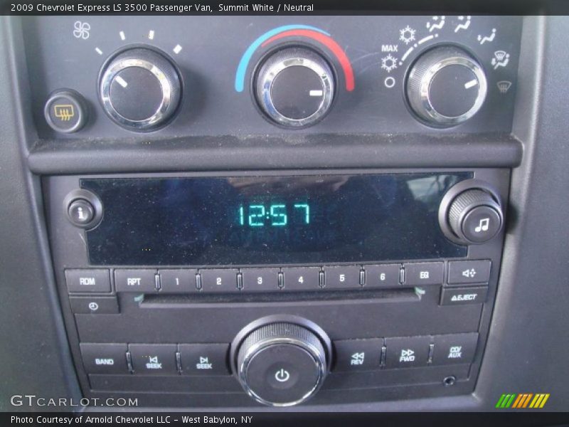 Summit White / Neutral 2009 Chevrolet Express LS 3500 Passenger Van