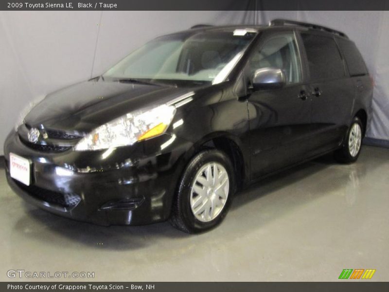 Black / Taupe 2009 Toyota Sienna LE