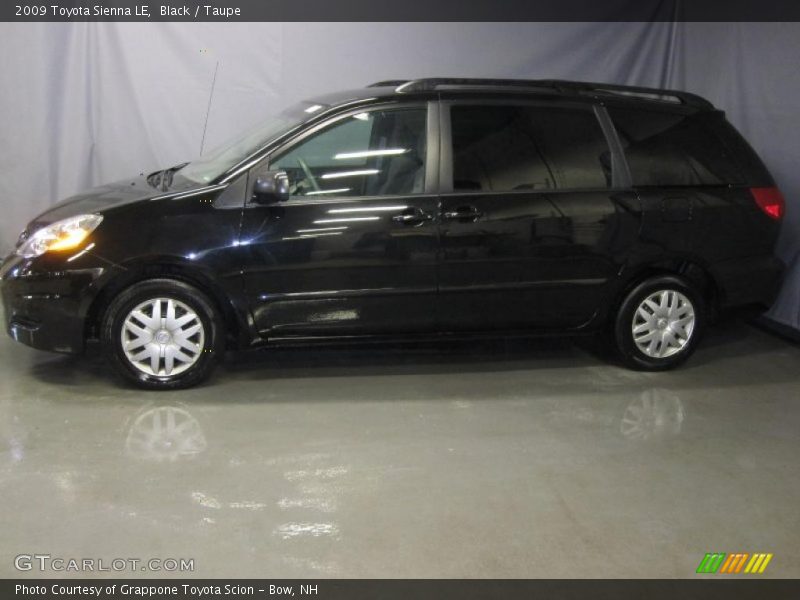 Black / Taupe 2009 Toyota Sienna LE