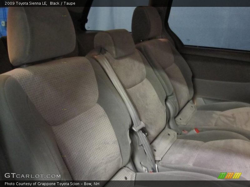 Black / Taupe 2009 Toyota Sienna LE
