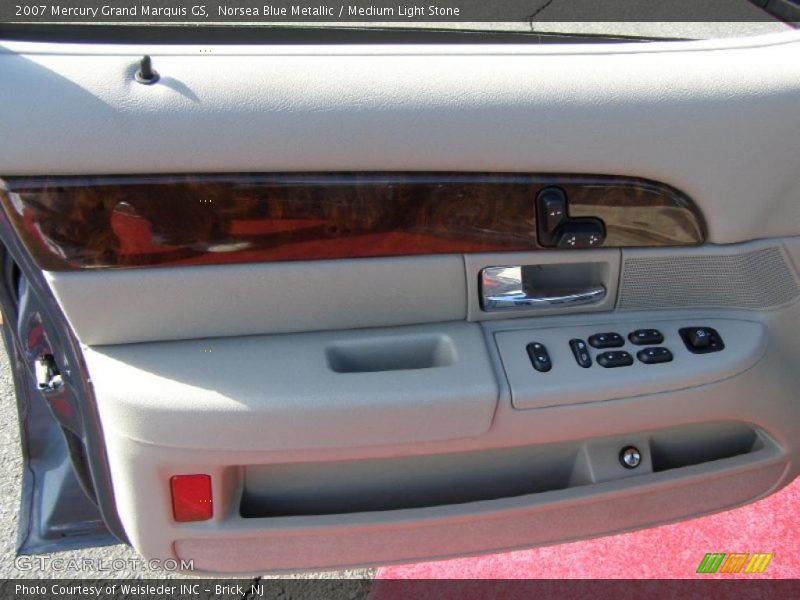 Norsea Blue Metallic / Medium Light Stone 2007 Mercury Grand Marquis GS