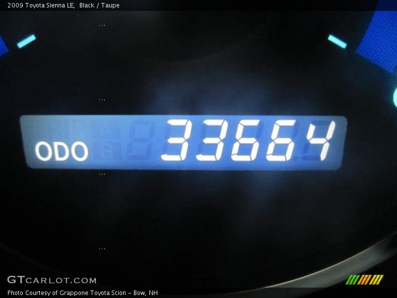 Black / Taupe 2009 Toyota Sienna LE