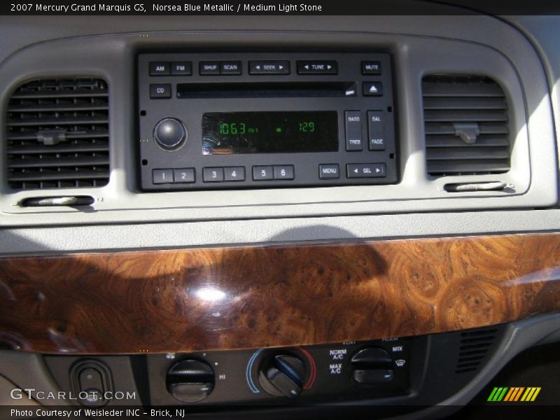 Norsea Blue Metallic / Medium Light Stone 2007 Mercury Grand Marquis GS