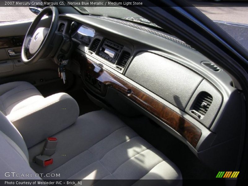 Norsea Blue Metallic / Medium Light Stone 2007 Mercury Grand Marquis GS
